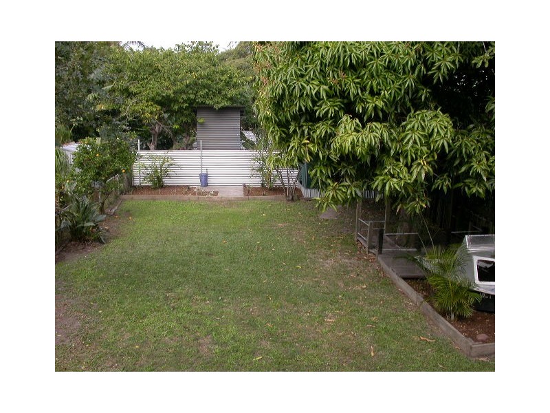 110 Oxley Avenue, Woody Point QLD 4019