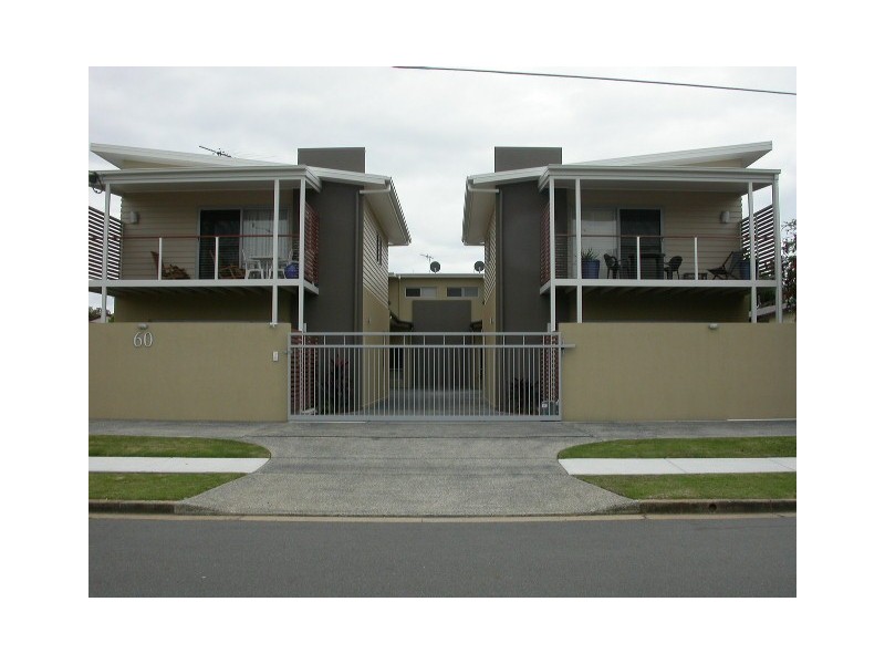 2/60 Georgina Street, Woody Point QLD 4019