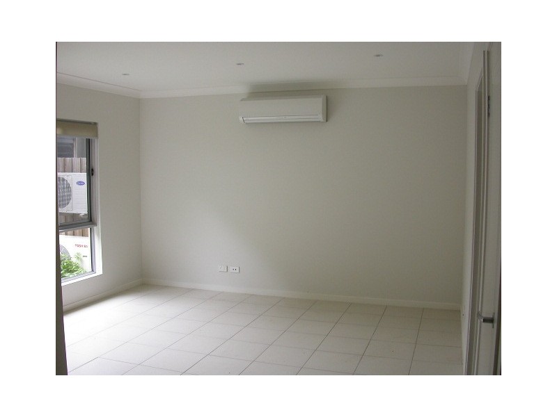 2/60 Georgina Street, Woody Point QLD 4019