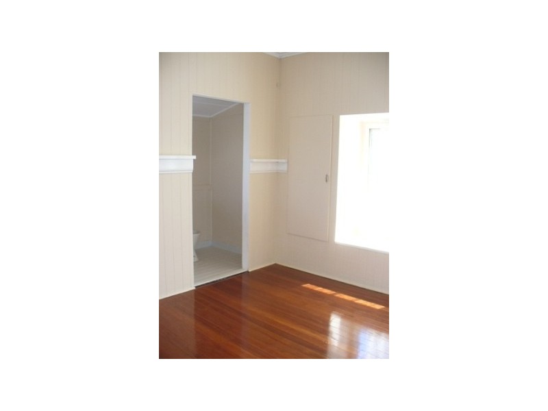 82 Ellen Street, Woody Point QLD 4019