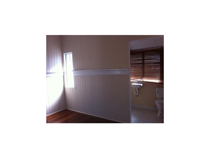82 Ellen Street, Woody Point QLD 4019