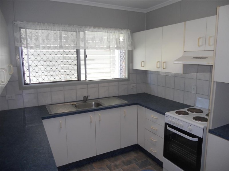 2 Wright Street, Redcliffe QLD 4020