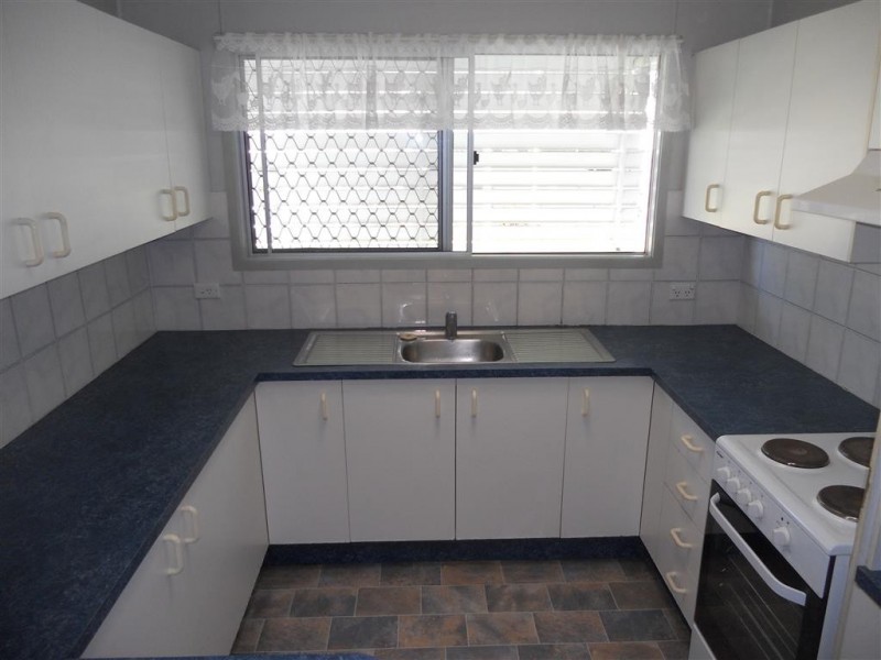 2 Wright Street, Redcliffe QLD 4020