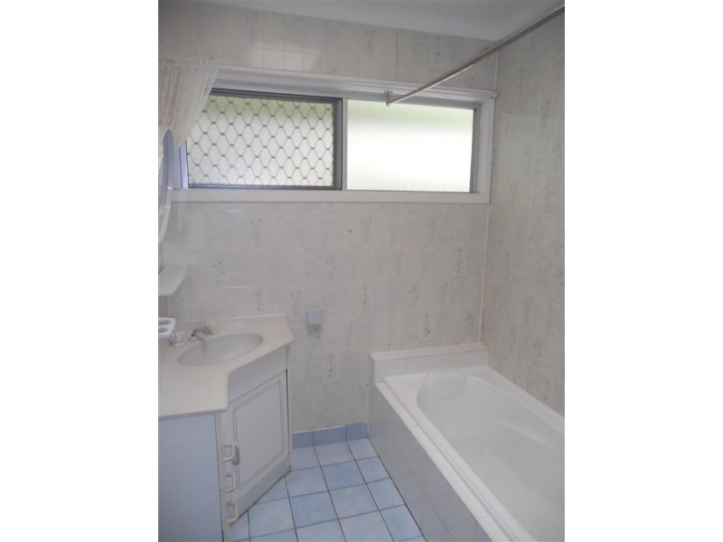 2 Wright Street, Redcliffe QLD 4020