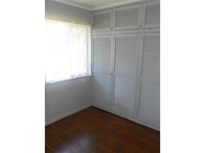 2 Wright Street, Redcliffe QLD 4020