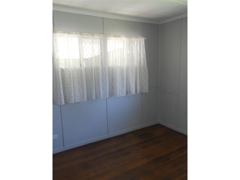 2 Wright Street, Redcliffe QLD 4020