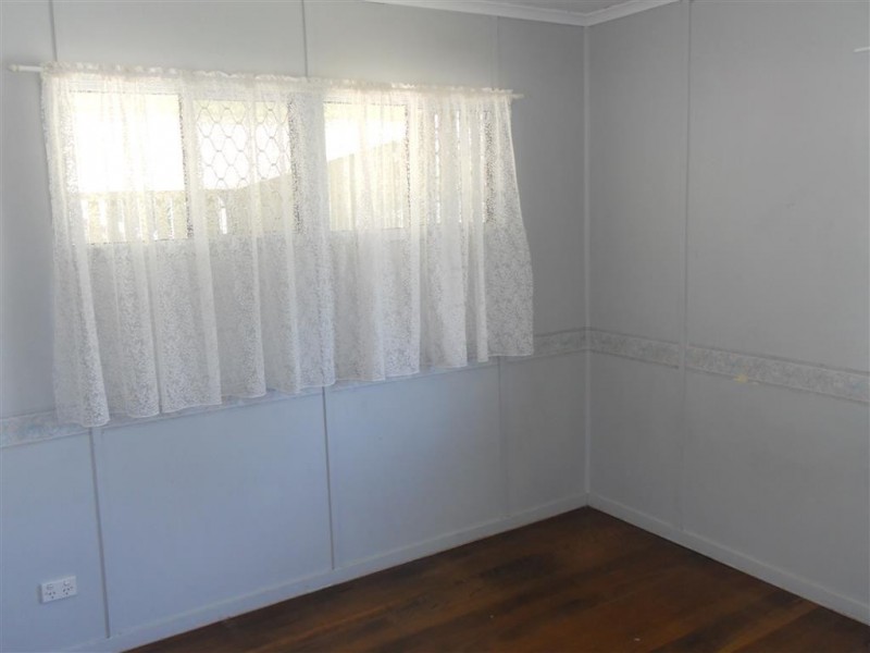 2 Wright Street, Redcliffe QLD 4020