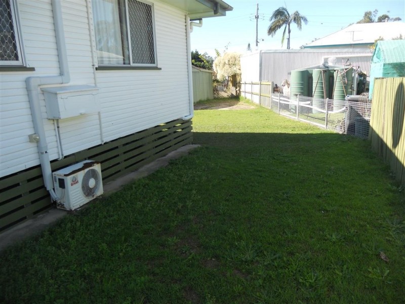 2 Wright Street, Redcliffe QLD 4020