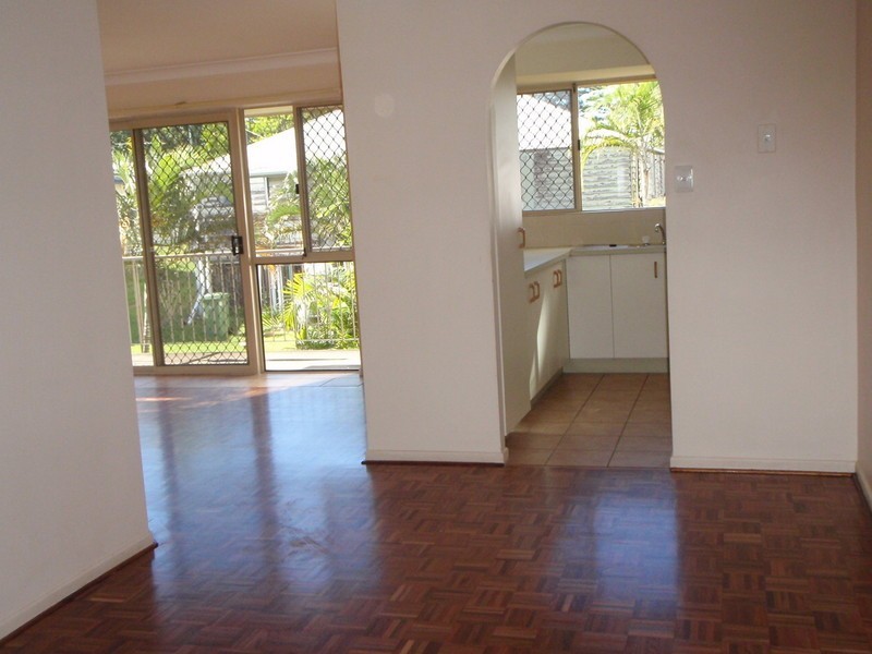 4/22 Sutton Street, Redcliffe QLD 4020