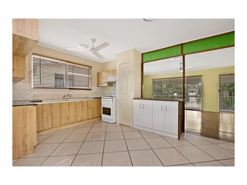 24 O’Connell Street, Redcliffe QLD 4020