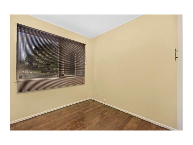 24 O’Connell Street, Redcliffe QLD 4020