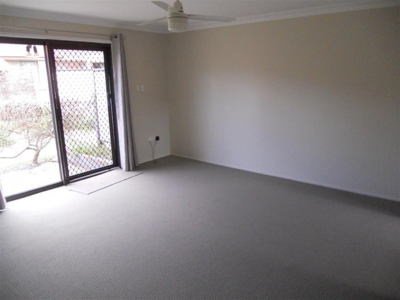 2/21 Steven Street, Redcliffe QLD 4020