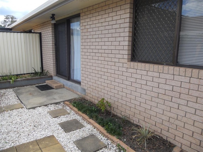 2/21 Steven Street, Redcliffe QLD 4020