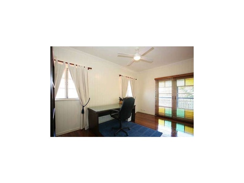 44 McLennan Street, Woody Point QLD 4019