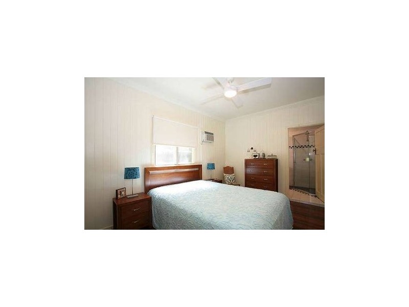 44 McLennan Street, Woody Point QLD 4019
