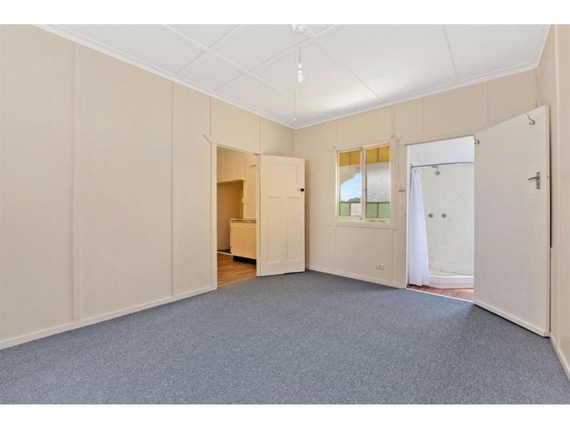 2/3 Henry Street, Redcliffe QLD 4020