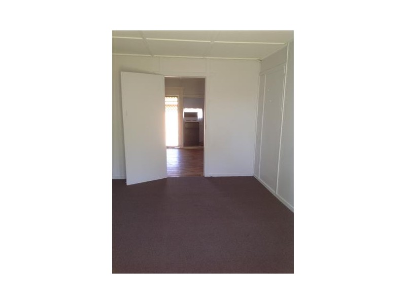 4/3 Henry street, Redcliffe QLD 4020