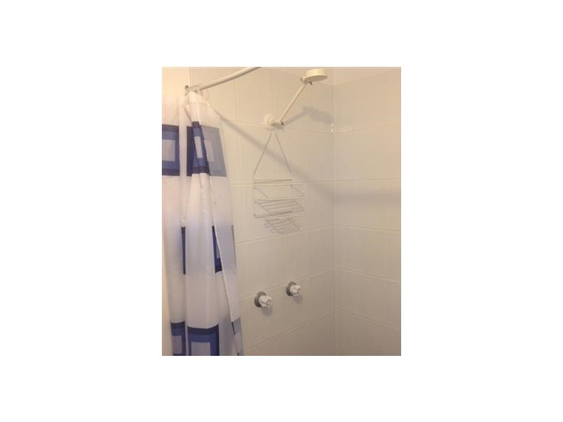 4/3 Henry street, Redcliffe QLD 4020