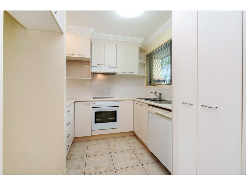 2/3 Annie Street, Woody Point QLD 4019