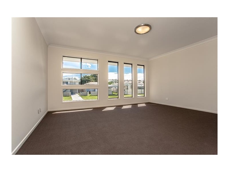 27 Hale Street, Margate QLD 4019