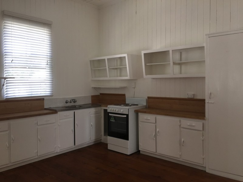 202 Hornibrook Esplanade, Clontarf QLD 4019