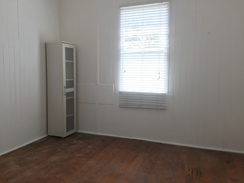 202 Hornibrook Esplanade, Clontarf QLD 4019