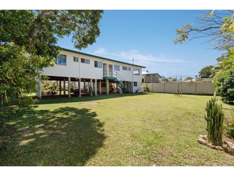 2/6 Blakeney Street, Woody Point QLD 4019