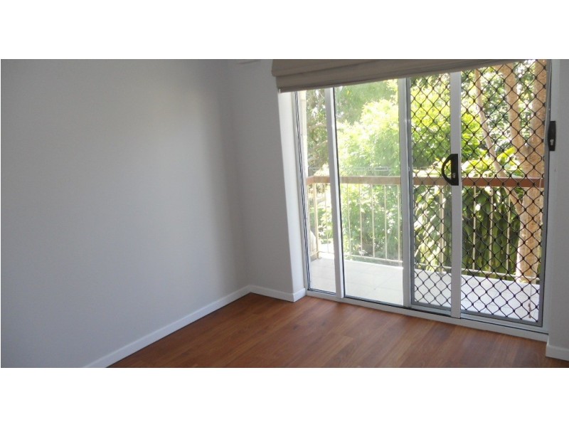 4/10 Kate Street, Woody Point QLD 4019