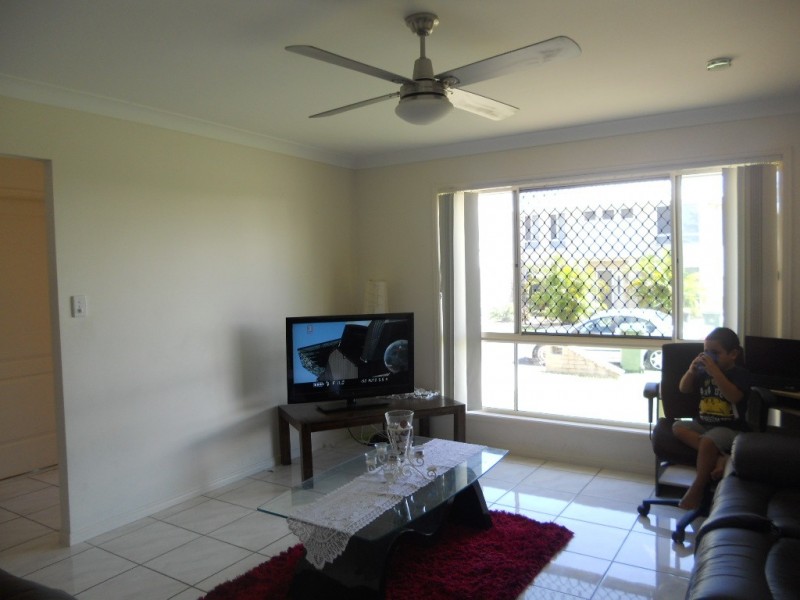 4 Lee Court, Rothwell QLD 4022