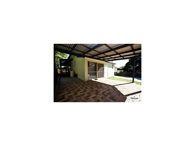 124 Arthur Street, Woody Point QLD 4019