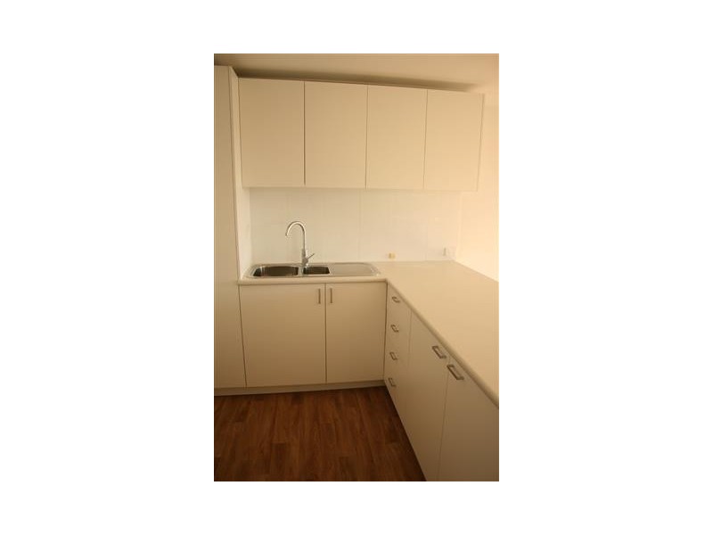 2/64 McCulloch Avenue, Margate QLD 4019
