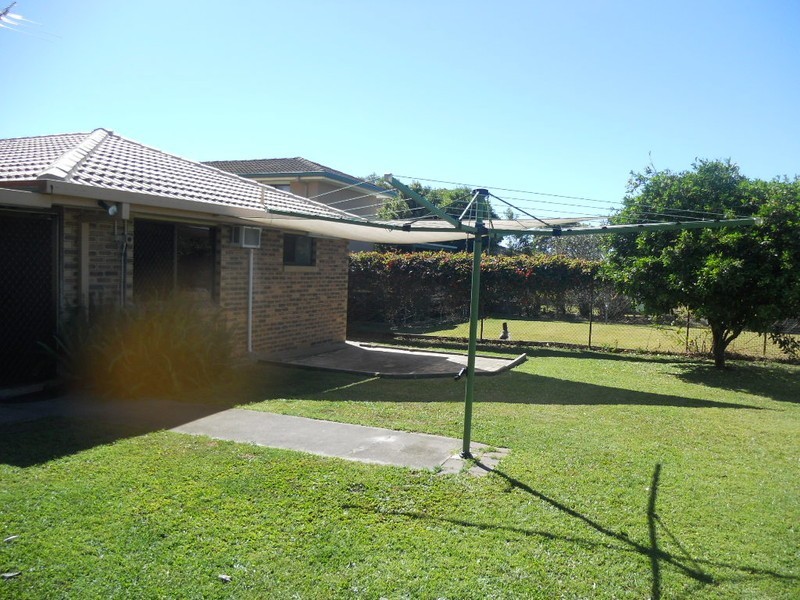 12 Armstrong Street, Clontarf QLD 4019
