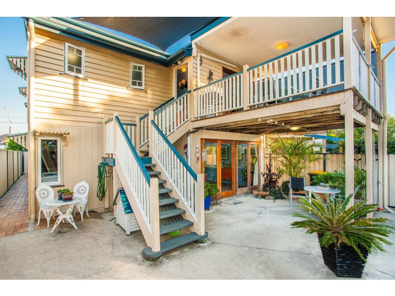 37 Victoria Avenue, Woody Point QLD 4019