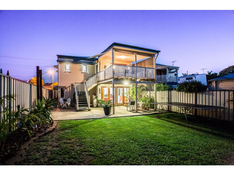 37 Victoria Avenue, Woody Point QLD 4019