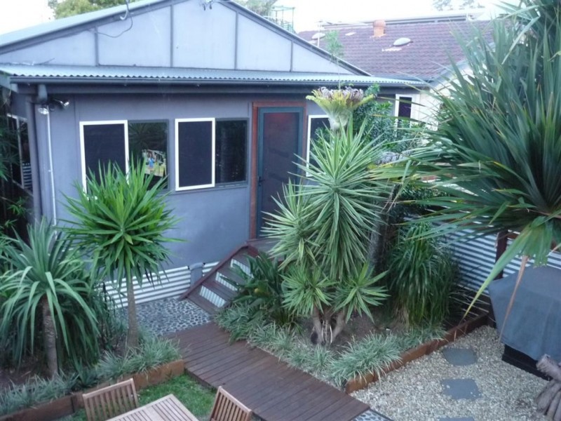 19 Inglis Street, Woody Point QLD 4019