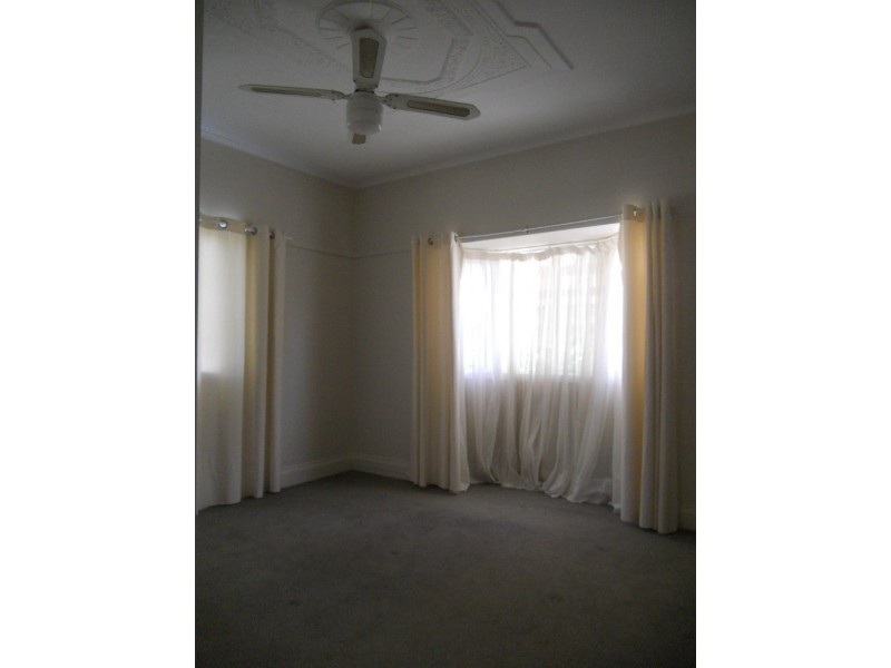 4/39 Arthur Street, Woody Point QLD 4019