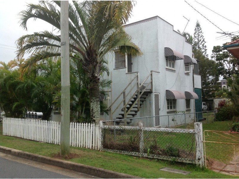 4/4 Dix Street, Redcliffe QLD 4020