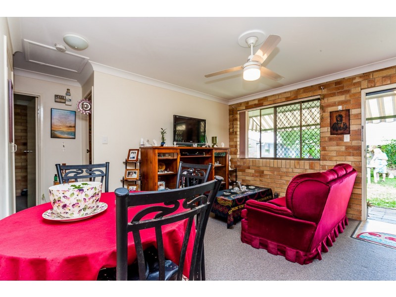 2/49 Ellen Street, Woody Point QLD 4019