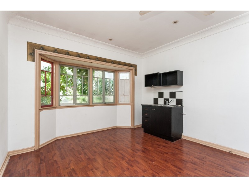 23 Grant Street, Redcliffe QLD 4020