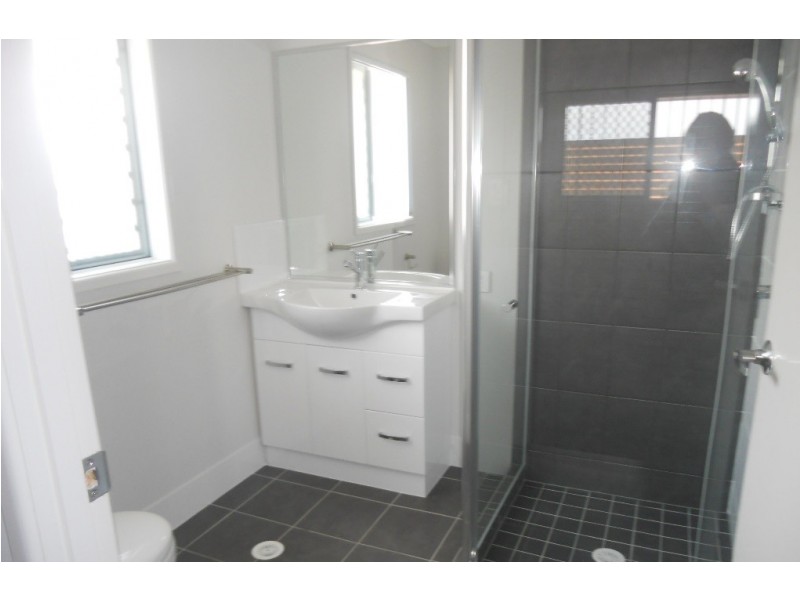 4/31 McAneny  Street, Redcliffe QLD 4020