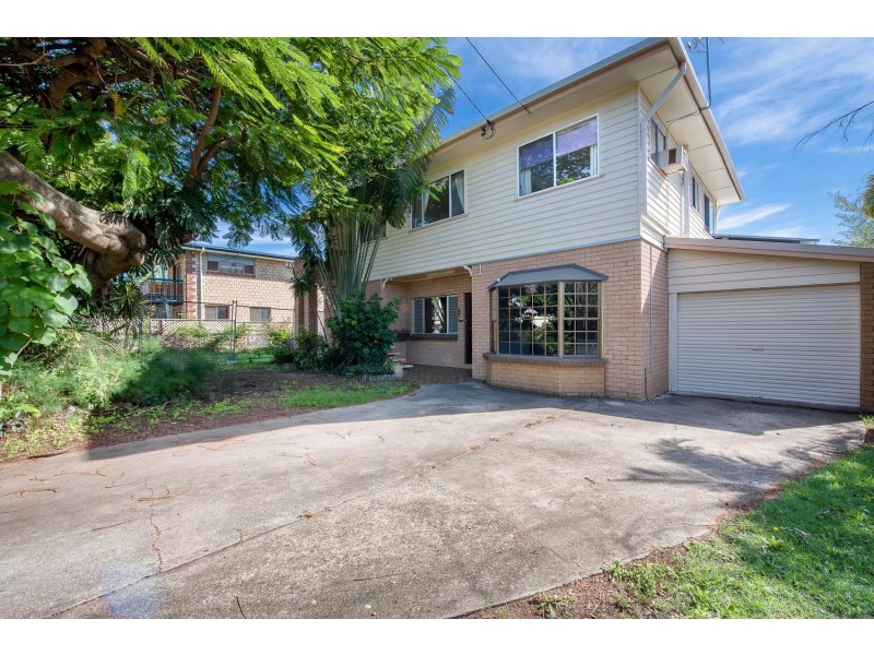17 Barron Road, Margate QLD 4019