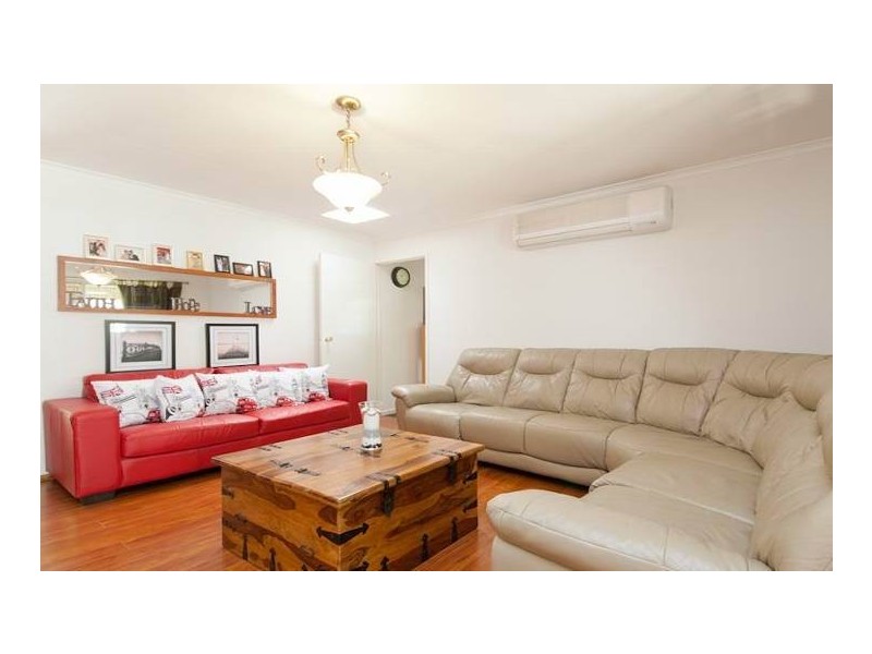 1 Pownall Crescent, Margate QLD 4019