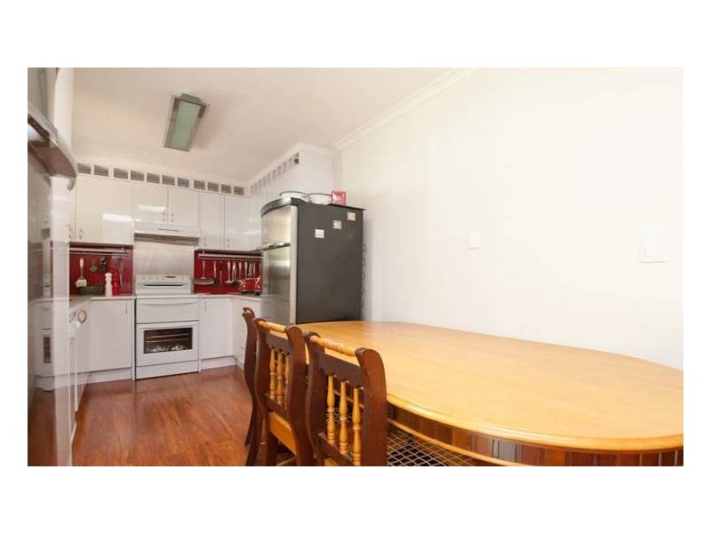 1 Pownall Crescent, Margate QLD 4019