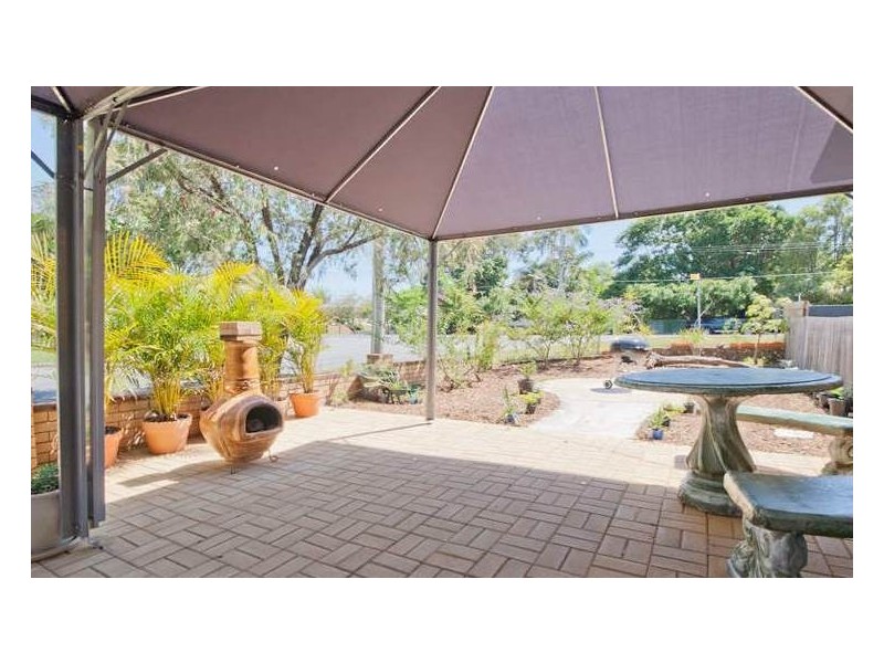 1 Pownall Crescent, Margate QLD 4019