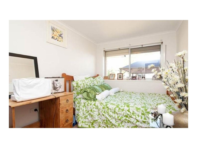1 Pownall Crescent, Margate QLD 4019