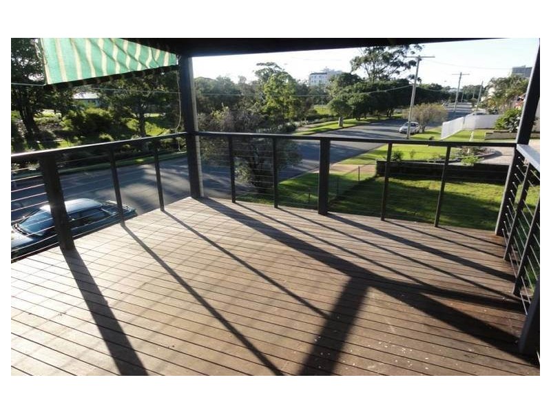 52 Anzac Avenue, Redcliffe QLD 4020