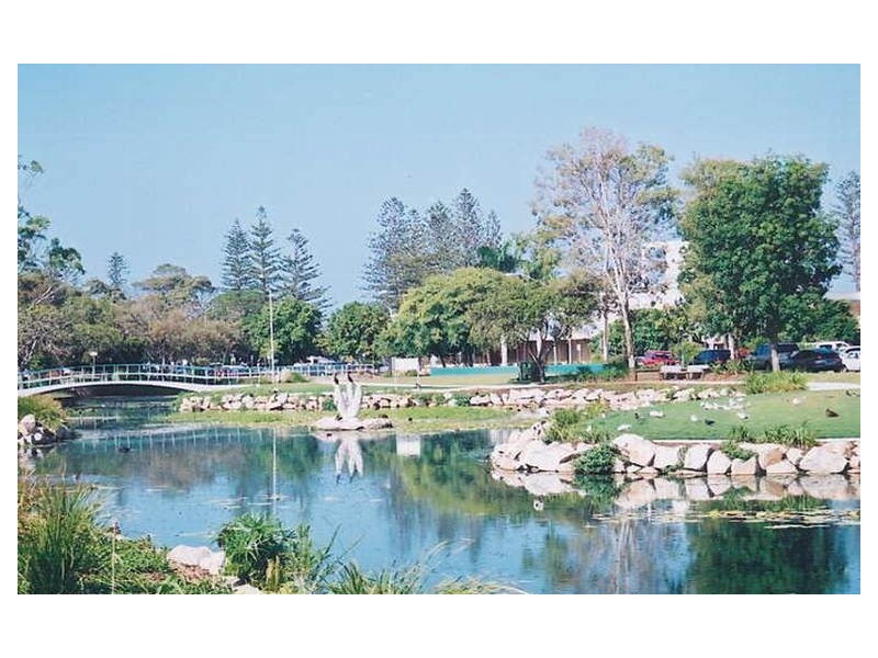 52 Anzac Avenue, Redcliffe QLD 4020