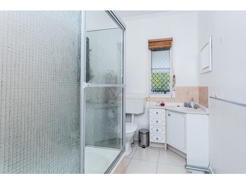 11 Conley Street, Clontarf QLD 4019