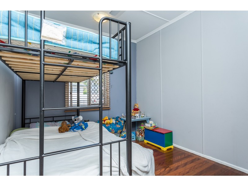 11 Conley Street, Clontarf QLD 4019