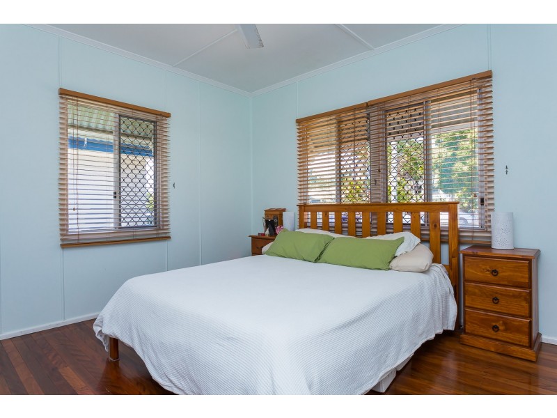 11 Conley Street, Clontarf QLD 4019